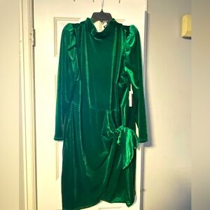 Green velvet Eloquii dress